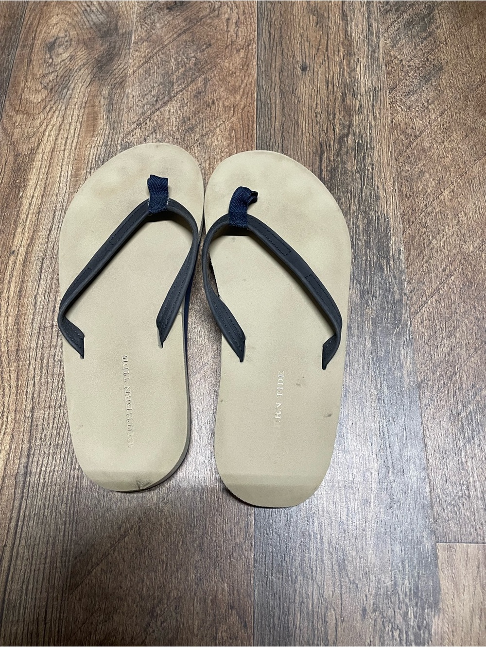 Southern Tide Tan and Navy Flip Flops